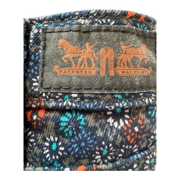 Levi's Gray Floral Daisy Denim  Preppy Boho Shorts Size 12 - Picture 3 of 10